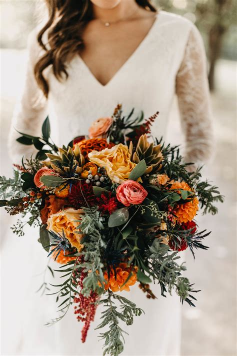 october wedding bouquets